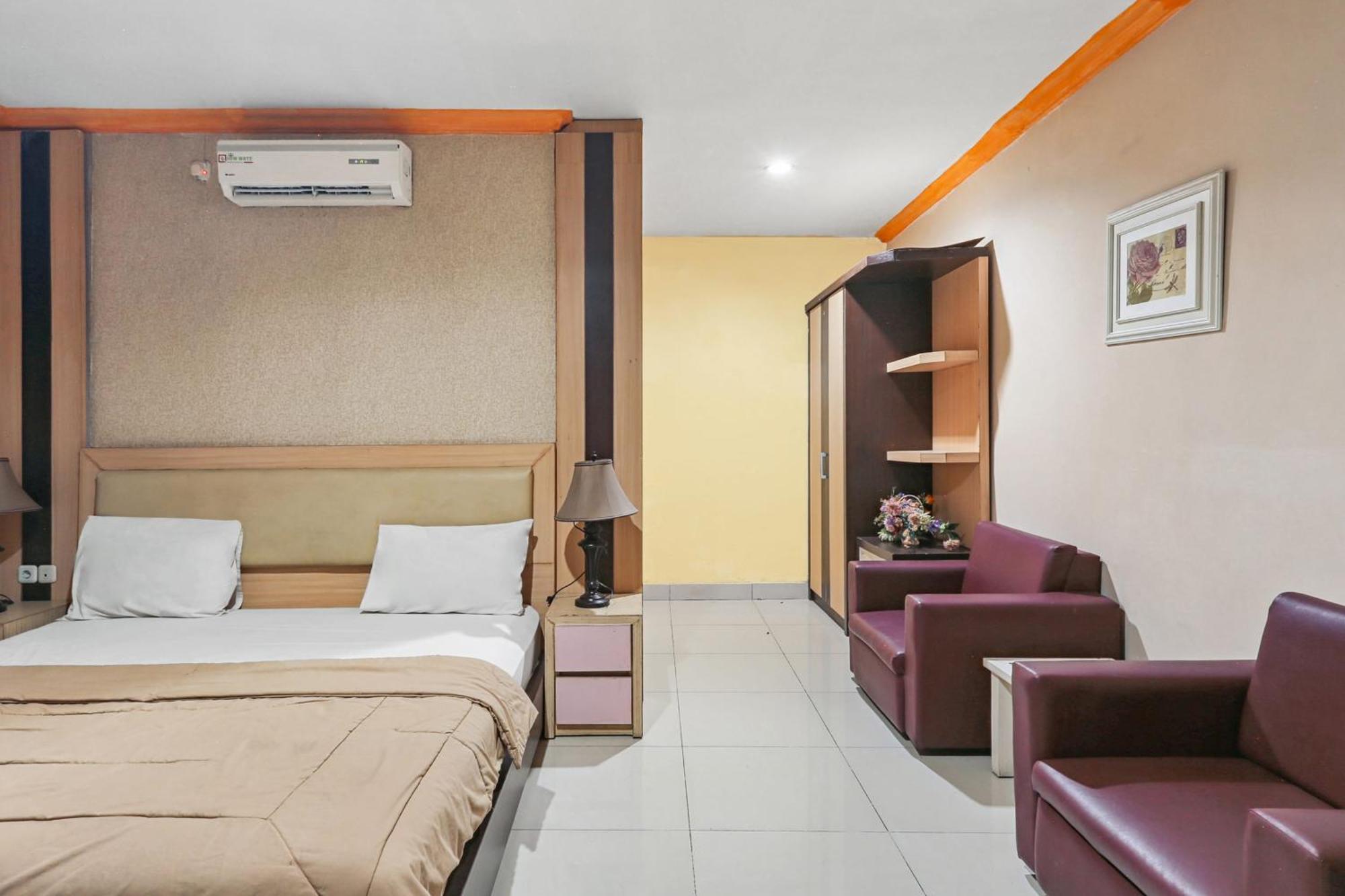 Collection O 93163 Hotel Grand Kartika Parepare Exteriér fotografie